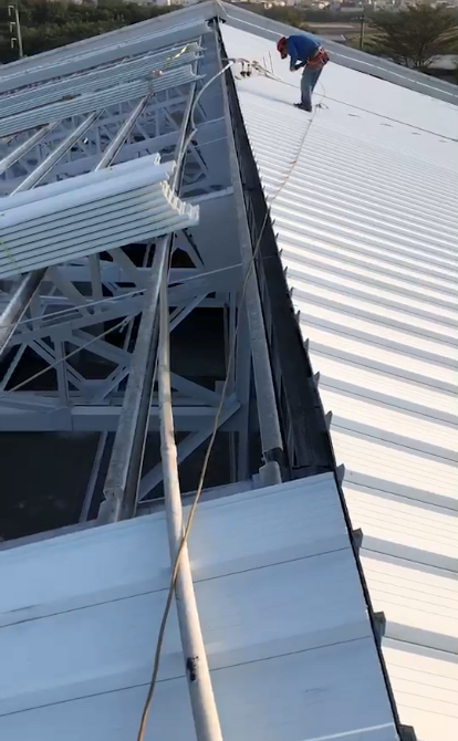 Project Achievement 05-Datung Senior High School-Use Strong House Double Layer Hollow PVC Heat Insulation Roofing Panel